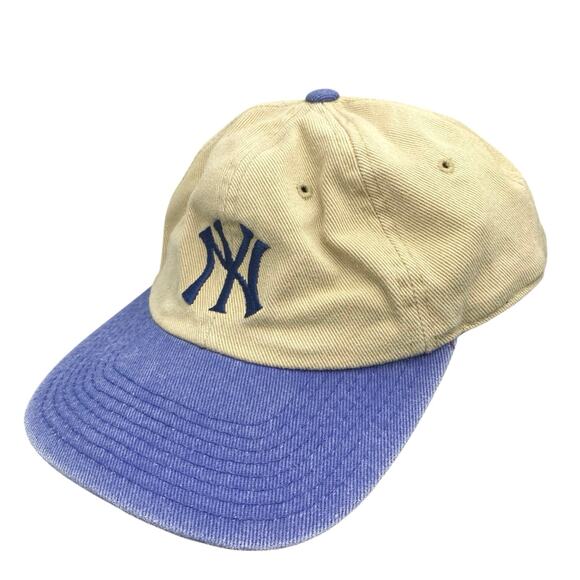 Vintage MLB New York Yankees Beige Navy Classic Logo Strapback Hat Cap One Size - Picture 1 of 4